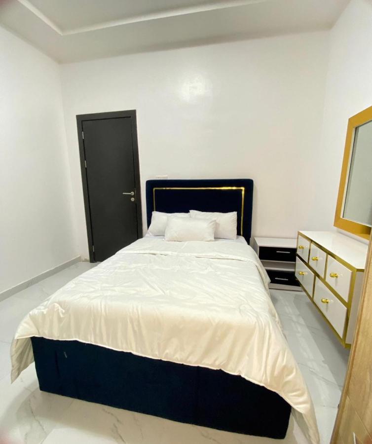 Urban Retreat Luxury Shortlet Apartment Lekki Ajah Lagos With Pool And Gym Kültér fotó