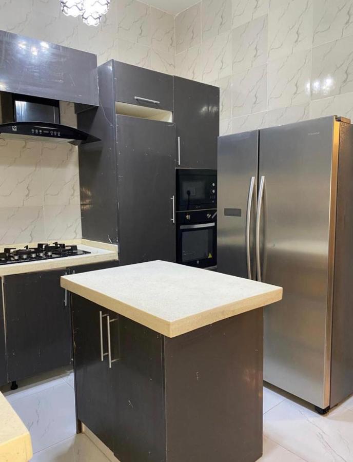 Urban Retreat Luxury Shortlet Apartment Lekki Ajah Lagos With Pool And Gym Kültér fotó